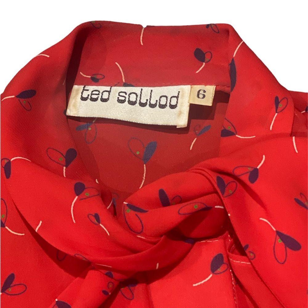 Vintage Ted Sollod red ruffle button down blouse size 6 Medium - Picture 3 of 7